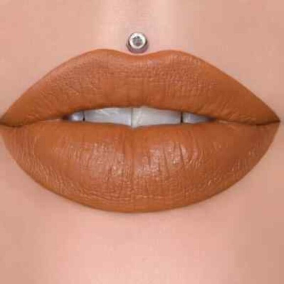 Jeffree Star Plastic Surgery Velvet Trap - Picture 1 of 1